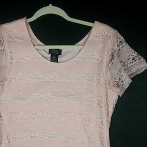⭐3/30 Shannon Ford New York Peach Lace Top M